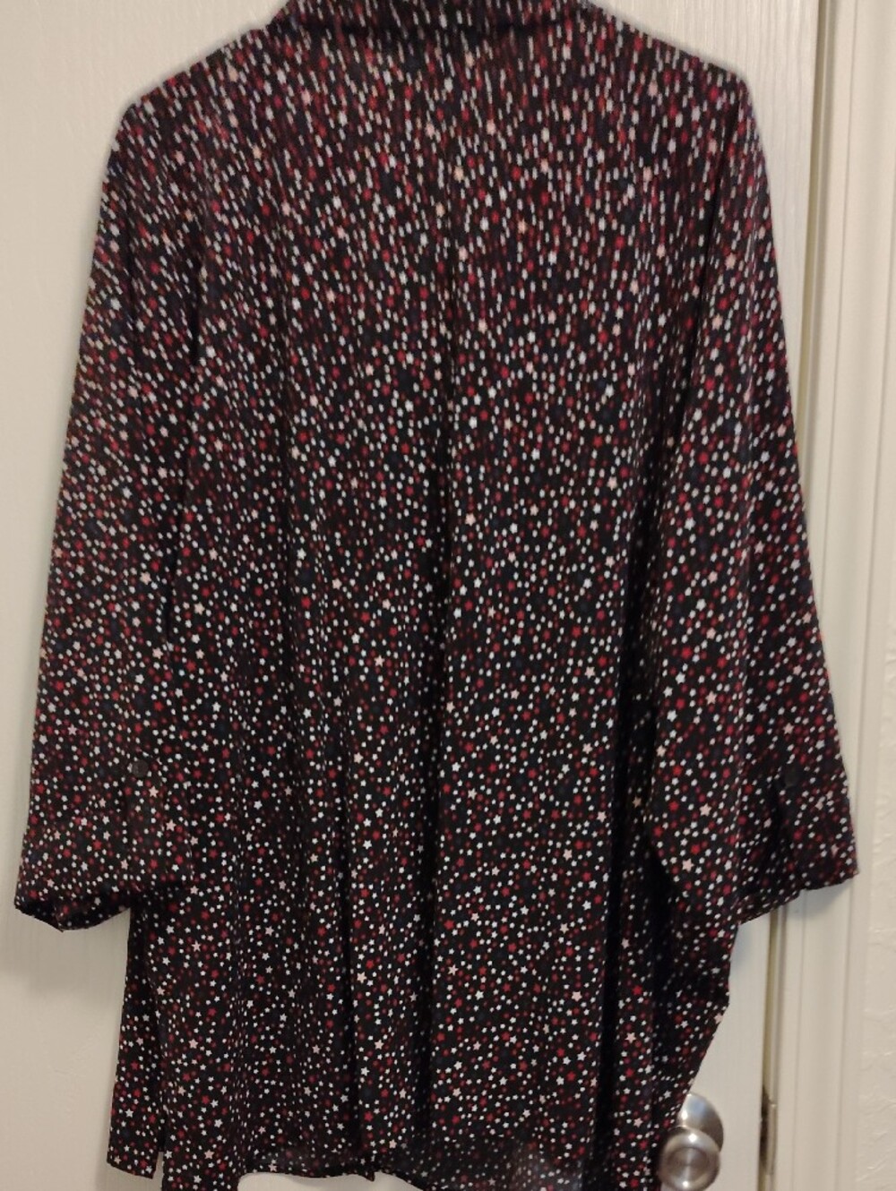 Catherines Black Star Print Button-Front Blouse - Picture 4 of 5